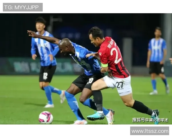 武汉足球队节奏引发热议球迷与专家观点交锋解析赛事争议